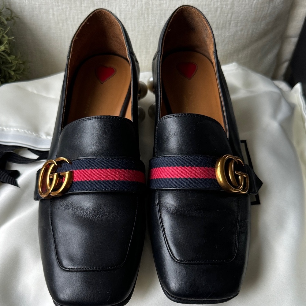 Gucci Black Leather Loafers with Gold and Red Accents